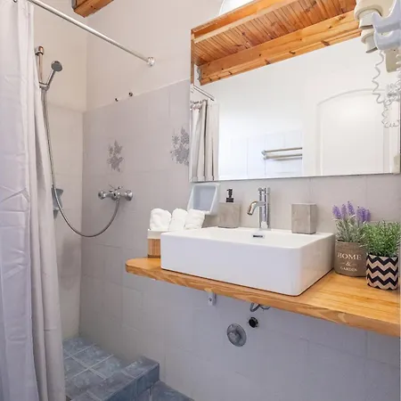 Aria Apartment *
